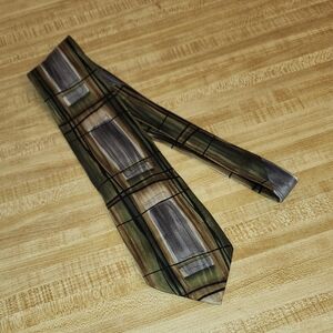 J. GARCIA Men’s Silk Neck Tie Olive Green Geometric Abstract Pattern Print
